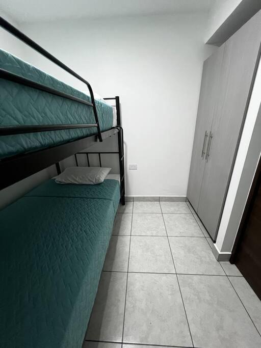 Modern & 2br W Pool & Gym Prime Location * San Salvador